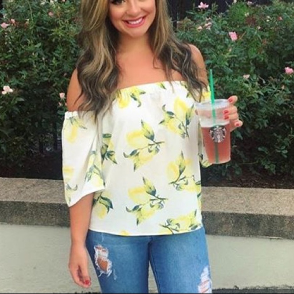 Lemon print top